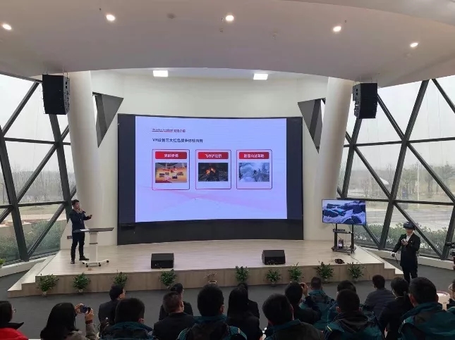 车都智投公司联合开展“推进双智产业链联动发展,助力经开新区产城融合”主题党日活动。